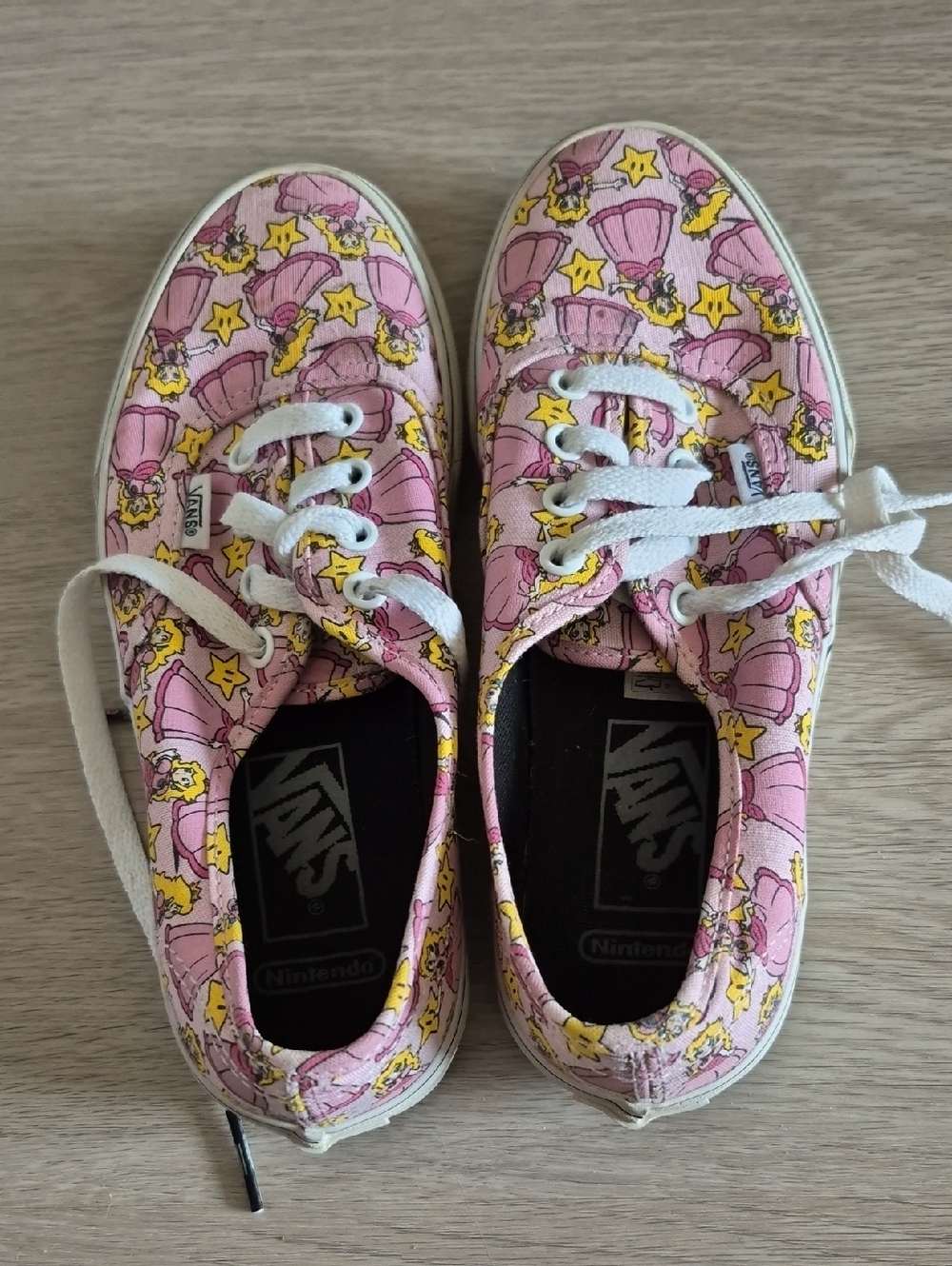 Nintendo X Vans Women's Pink Princess Peach & Star Print Low-Top Sneakers